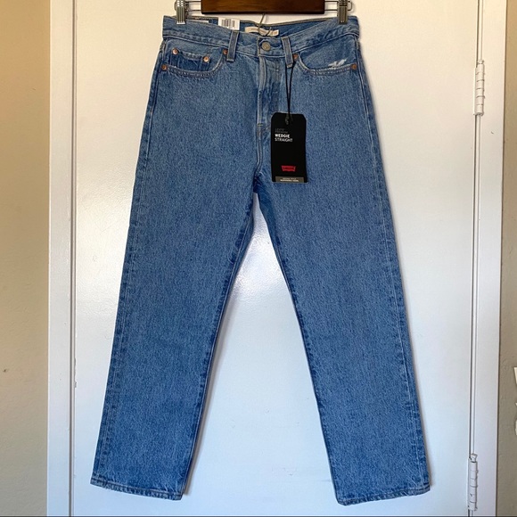 Levi’s Wedgie Straight Jeans - Picture 4 of 7